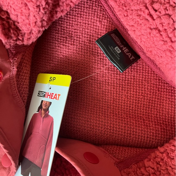 NWT 32 Degrees Heat Sherpa Pullover Pink/ Rose Size Small - Picture 6 of 7